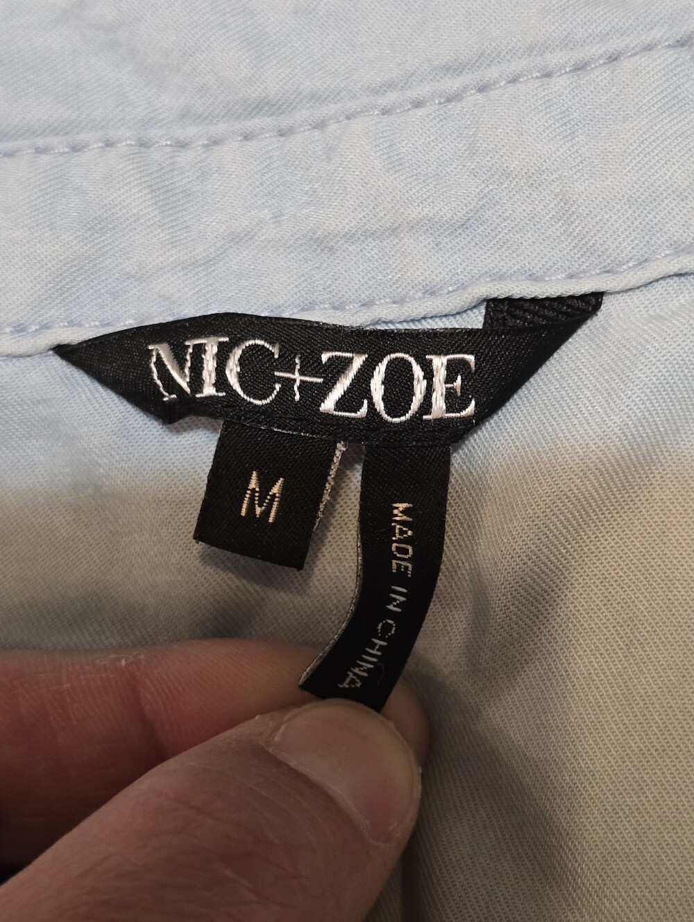 NIC+ZOE light blue blouse — branded button-up top - Picture 4 of 5